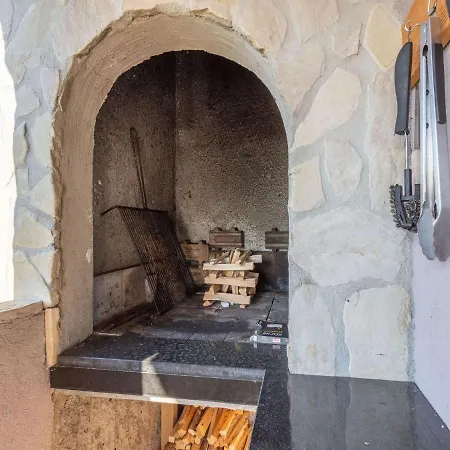 Boutique In Donje Polje With Pool *
