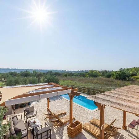 Boutique In Donje Polje With Pool Holiday home *