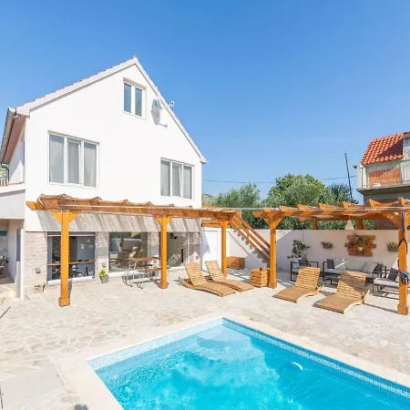 Boutique In Donje Polje With Pool * Sibenik