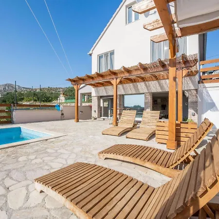 Holiday home Boutique In Donje Polje With Pool *